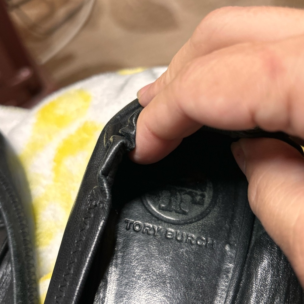 Tory Burch Black Leather Ballet Flats with Gold Logo Medallion - Picture 4 of 4